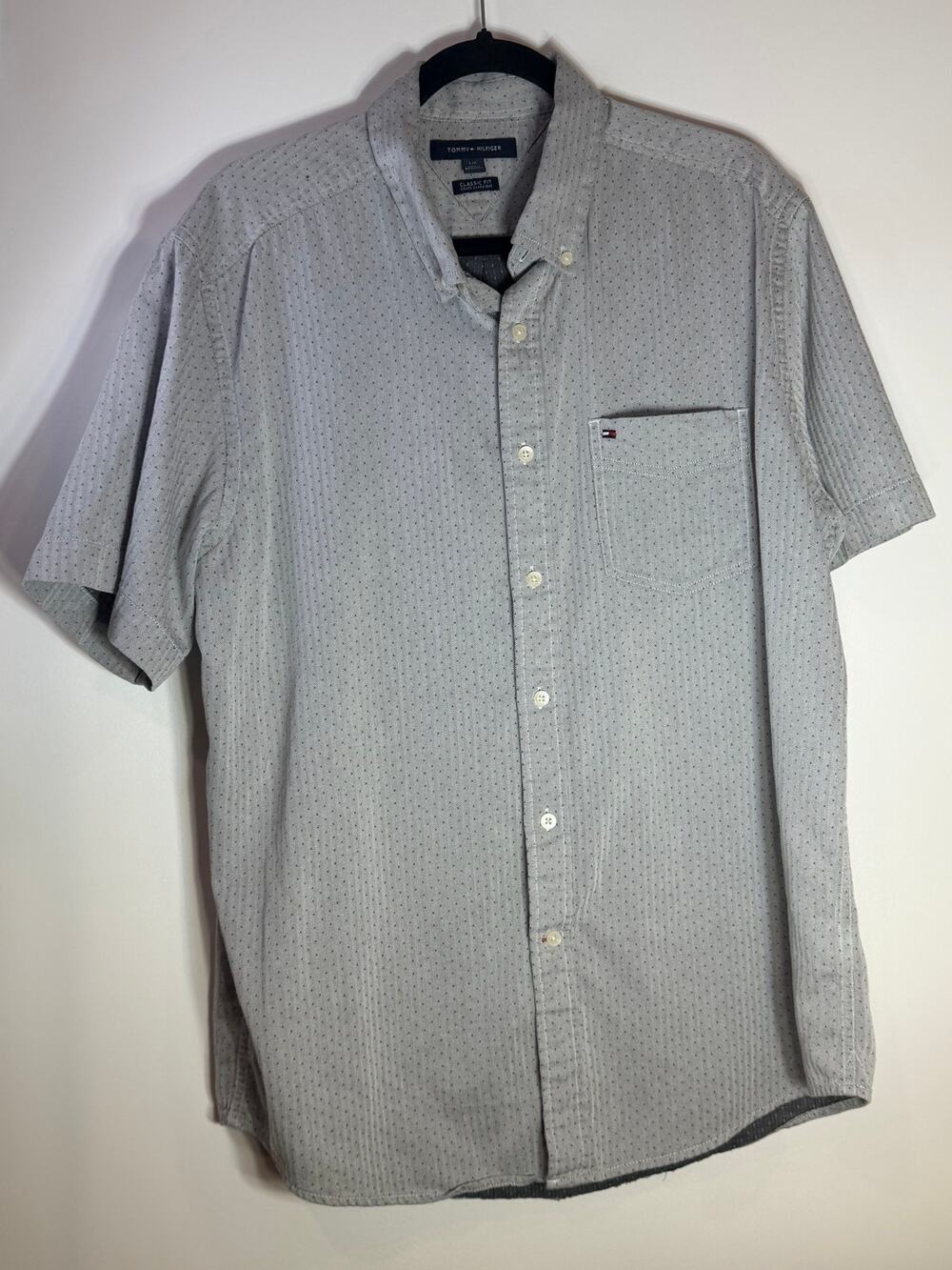 Tommy Hilfiger Men's Large Gray Herrington Shirt